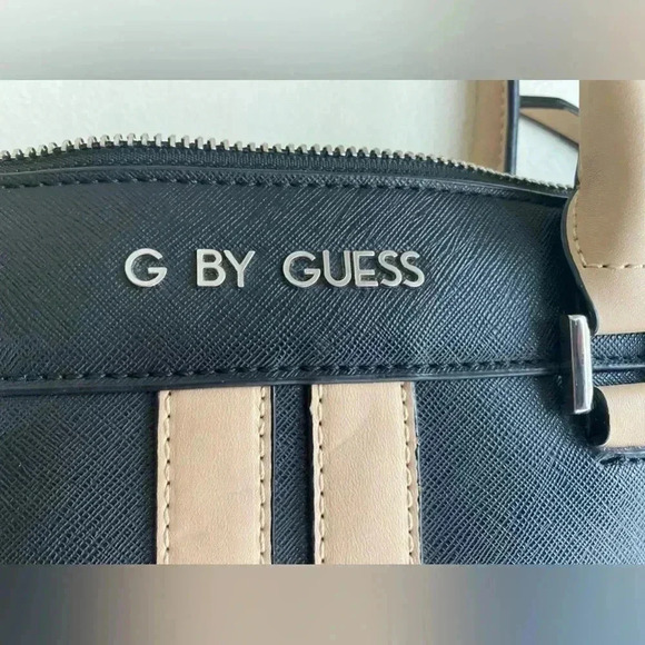 G by Guess Tote Black with Tan Detail Pebbled Leather Travel Bag Shoulder Bag - Picture 4 of 16